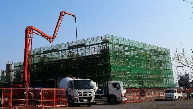 三髙産業_生コン圧送業